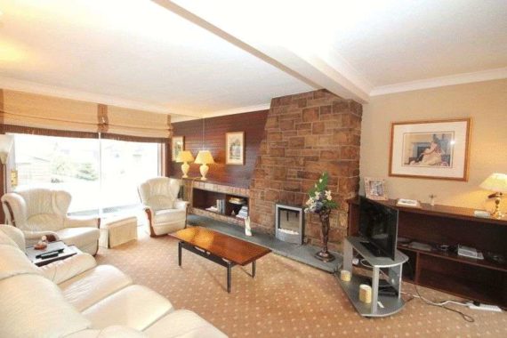 2 Bedroom Flat 